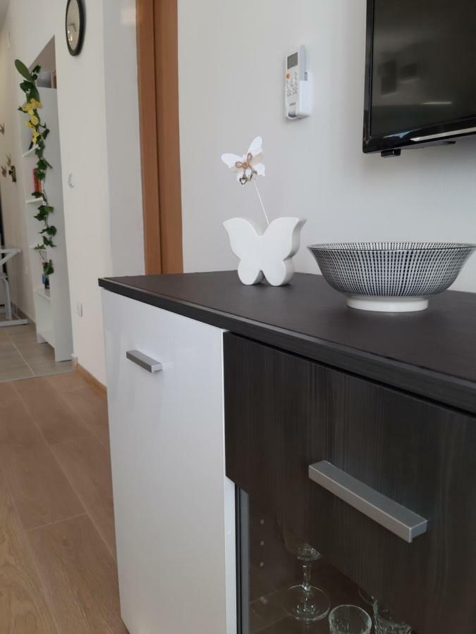 Apartment Butterfly Split - For Rest And Relaxation Eksteriør bilde